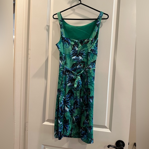 NWT Banana Republic Dress - Picture 2 of 4